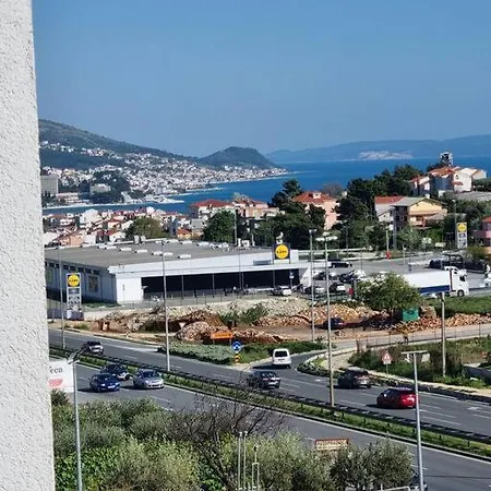 With Seaview + Private Garage Parking *